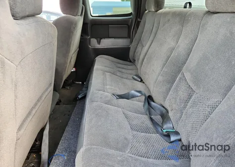 2005 Chevrolet Silverado C1500 из США, поврежденный, VIN 2GCEC19T351329805